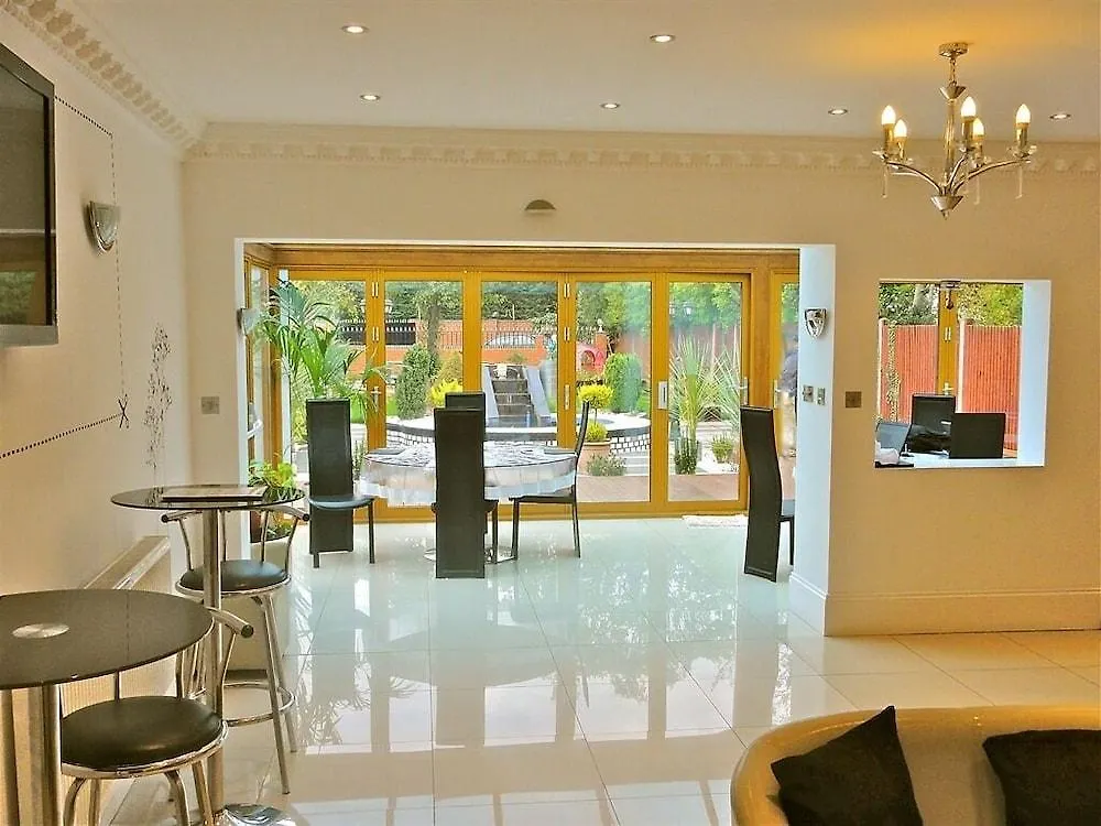 Skylark Guest House Hounslow 3*,